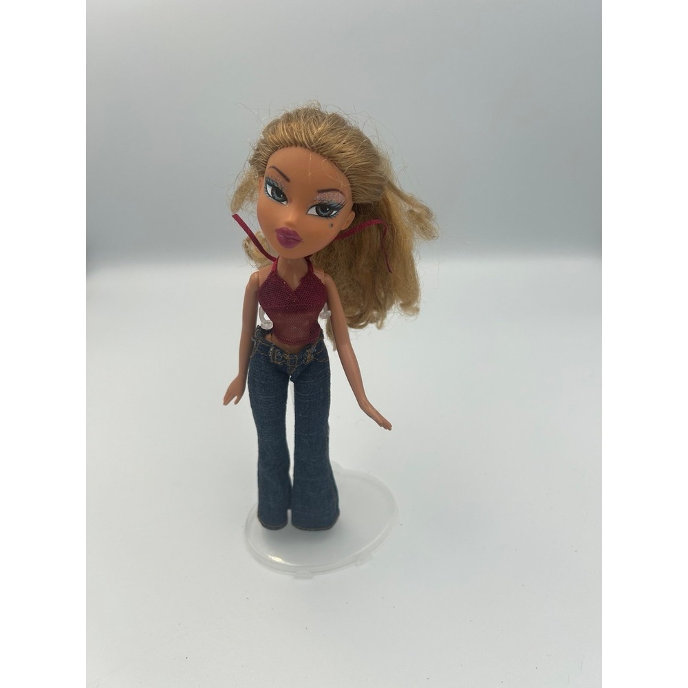 Bratz Step Out Yasmin Doll
